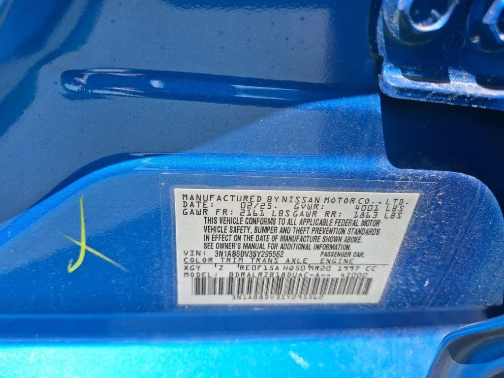 Certified Used 2025 Blue Nissan SR image 29