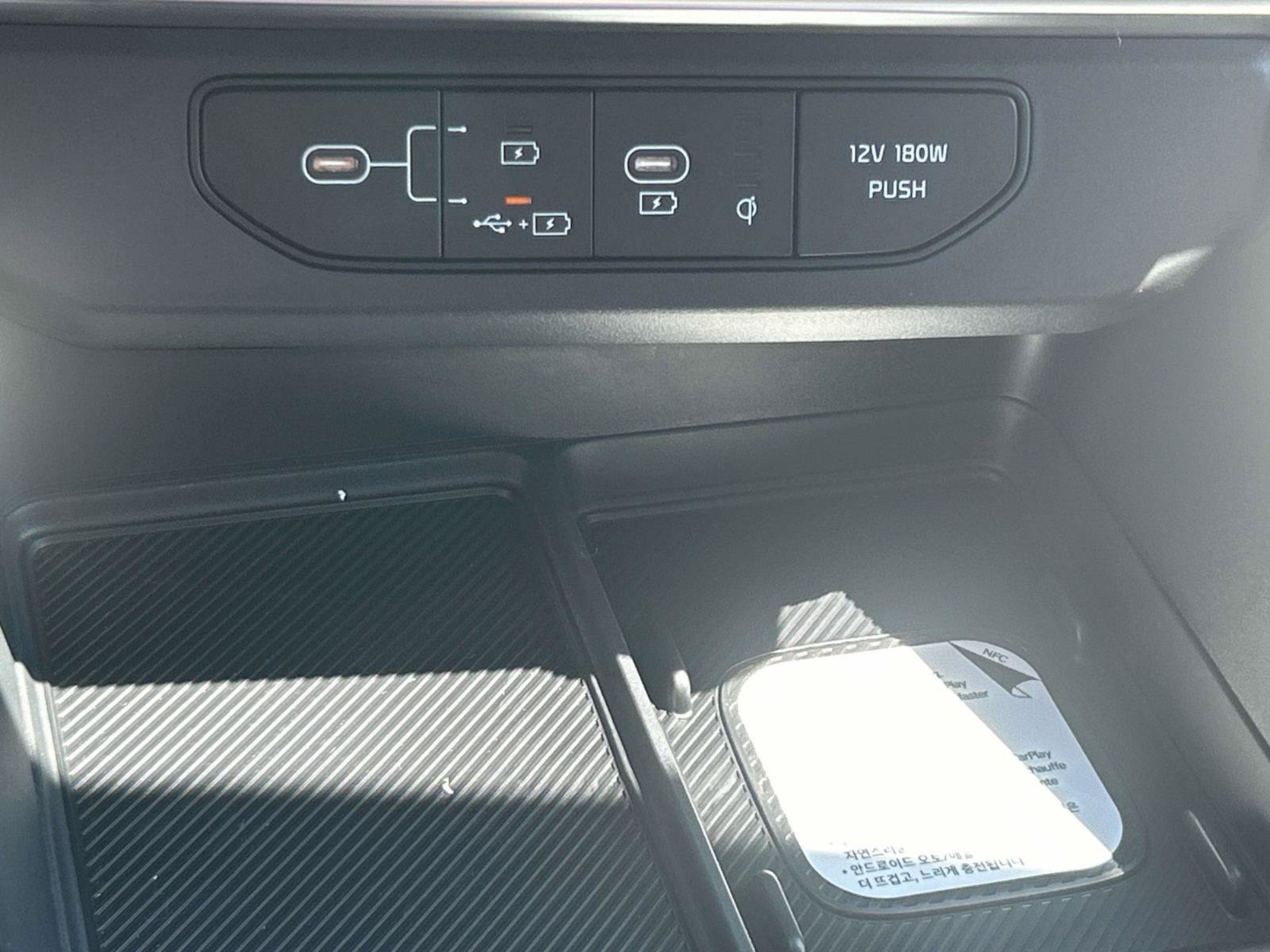 New 2027 Snow White Pearl Kia SX image 31