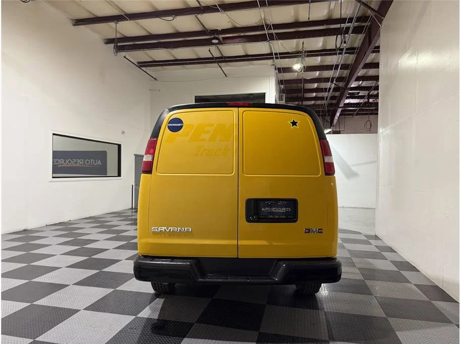 Certified Used 2018 Special Paint GMC Extended Van 3D image 6
