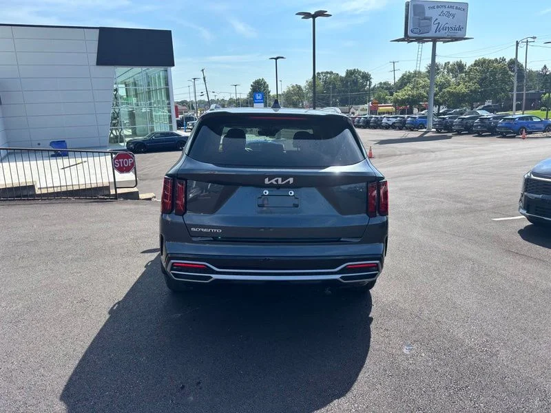 Used 2023 Gray Kia S image 7