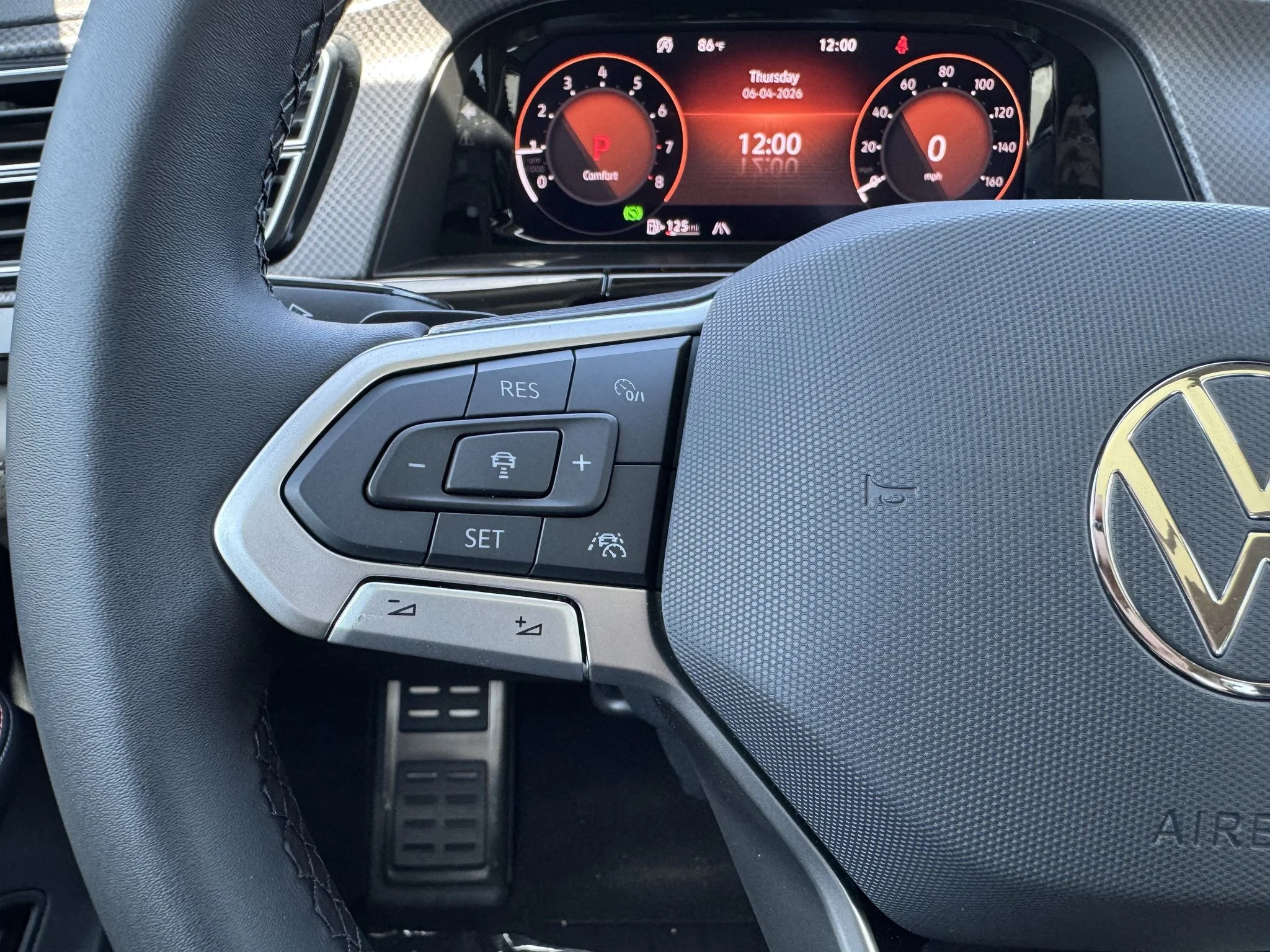 New 2026 Opal White Pearl Volkswagen 2.0T Peak Edition image 18