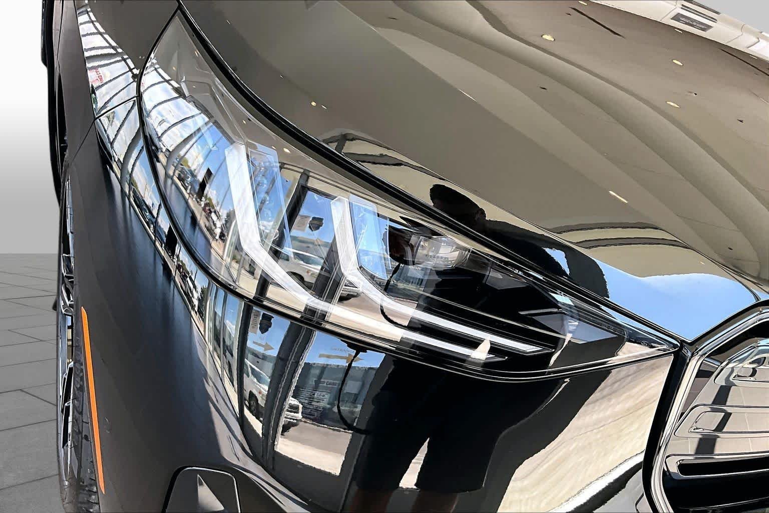 New 2026 Black Sapphire Metallic BMW M50 xDrive image 12