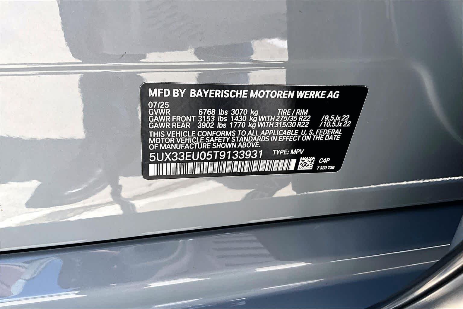 Used 2026 Brooklyn Grey Metallic BMW M60i image 32