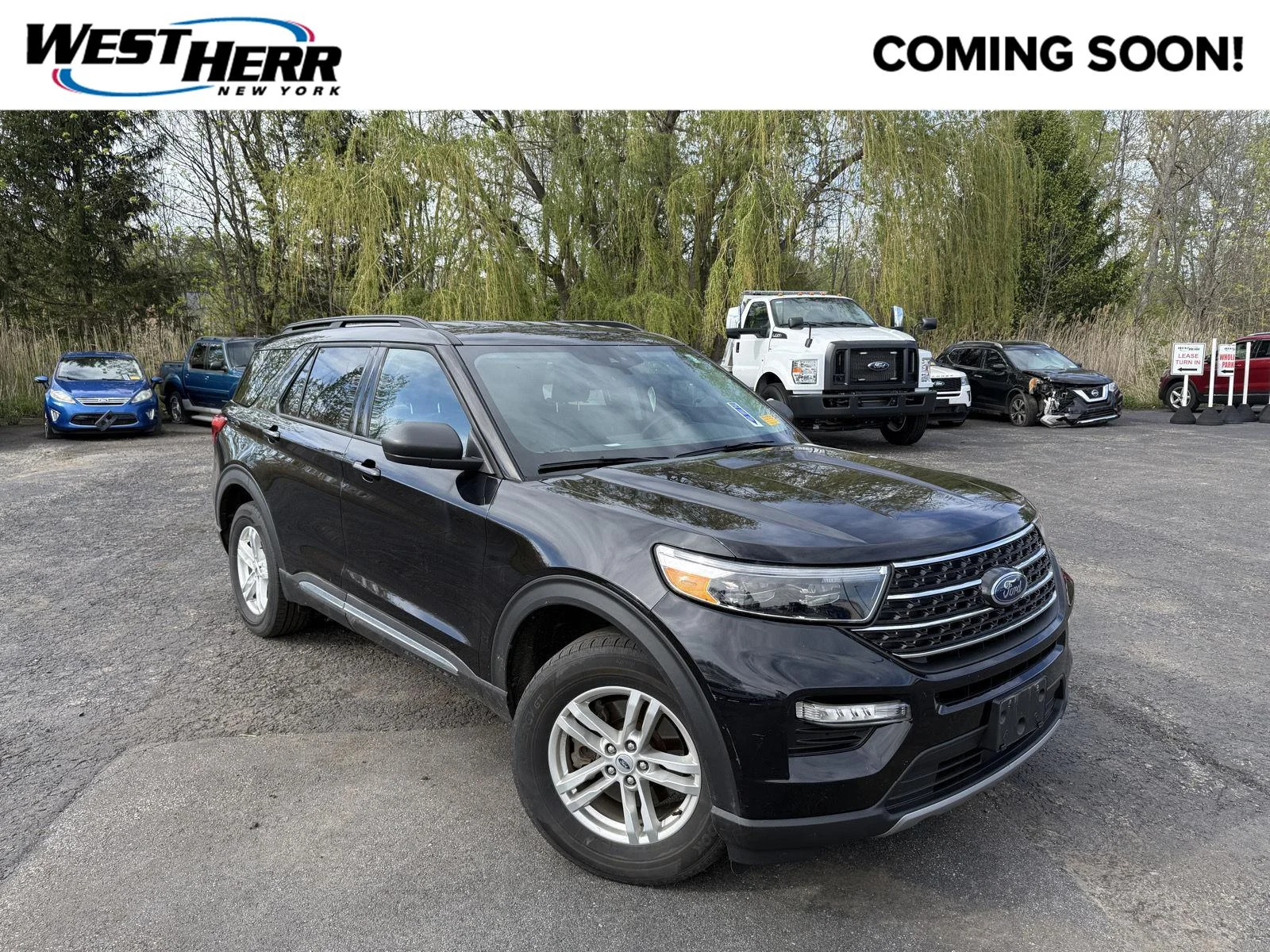 2023 Ford Explorer XLT 4WD's photo
