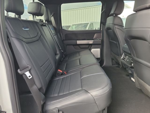 2026 Ford F-350 Super Duty Platinum - Photo 22