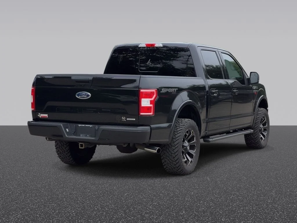 Used 2019 Black Ford XLT image 3