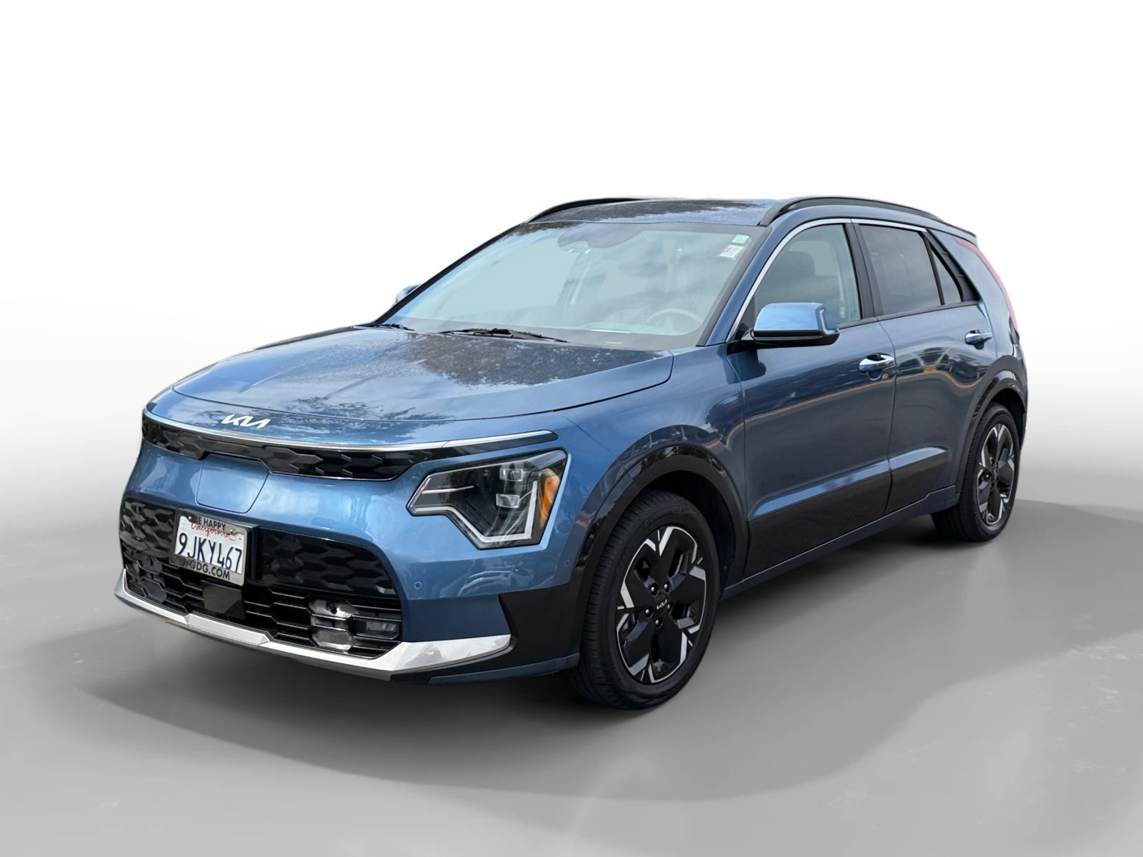 Certified Used 2023 Mineral Blue Kia Wave image 1