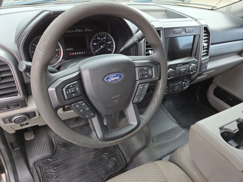 Used 2019 Gray Ford XLT image 18