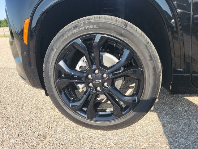 New 2027 Mosaic Black Metallic Chevrolet RS image 32