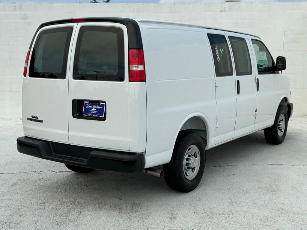 2025 Chevrolet Express Cargo Work Van - Photo 7
