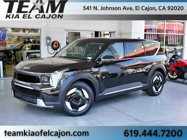 Used 2024 Black Kia Light Long Range image 1