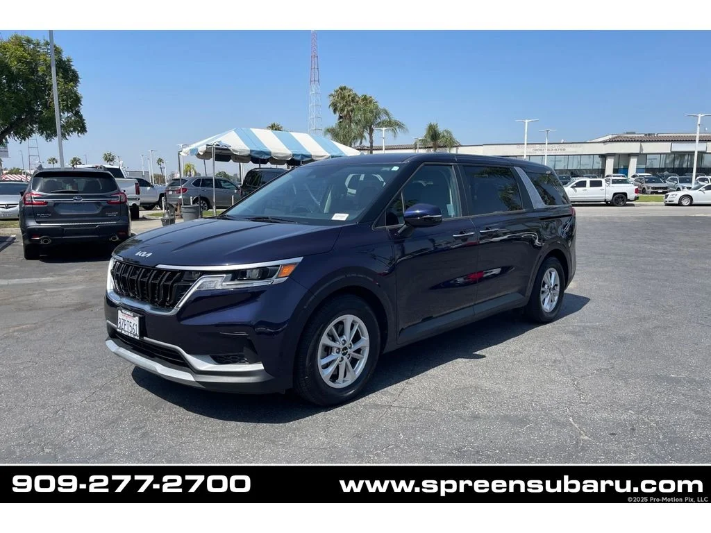2022 Kia Sedona LX Seat Pkg's photo