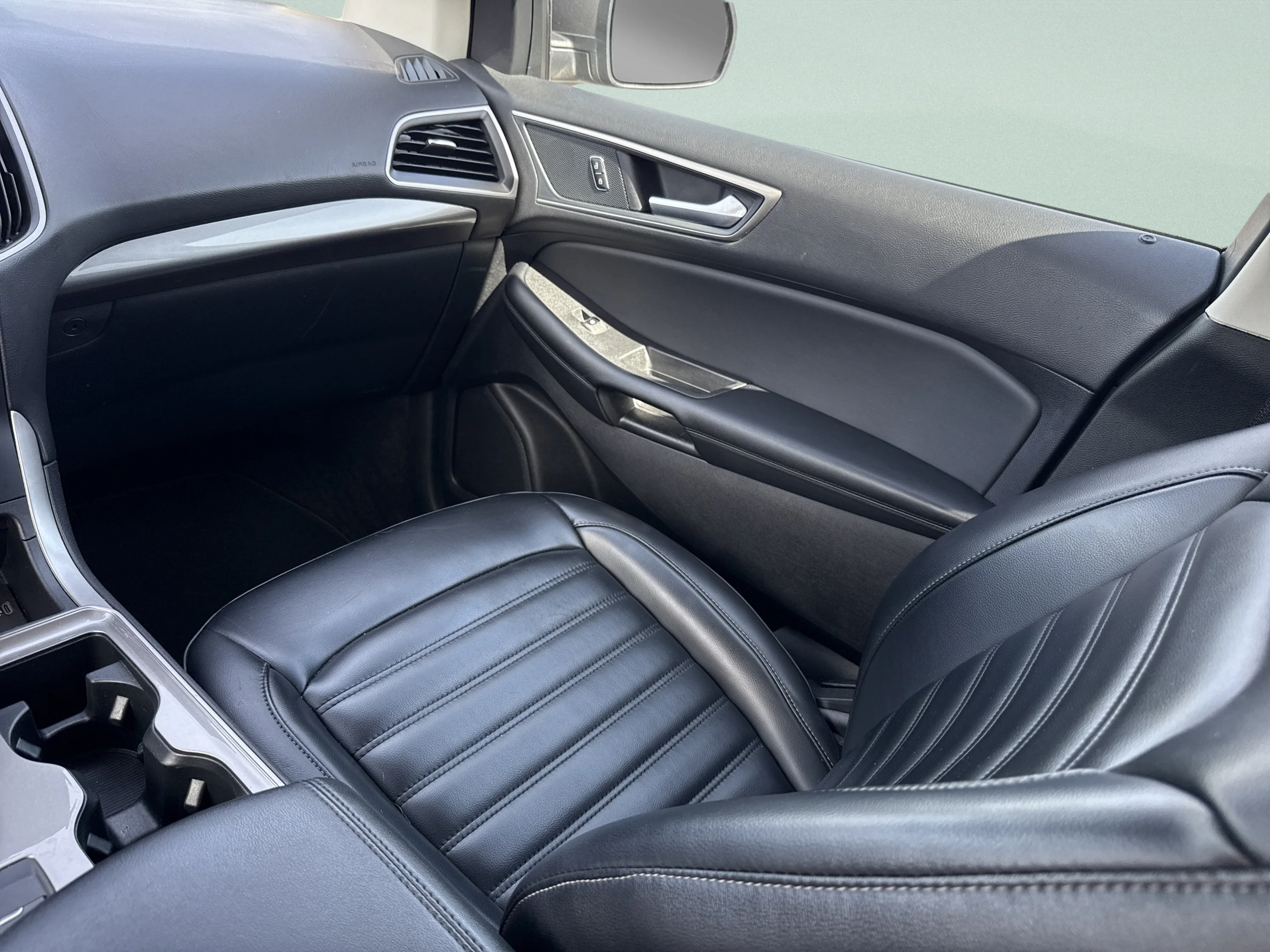 Used 2024 Carbonized Gray Metallic Ford SEL image 23