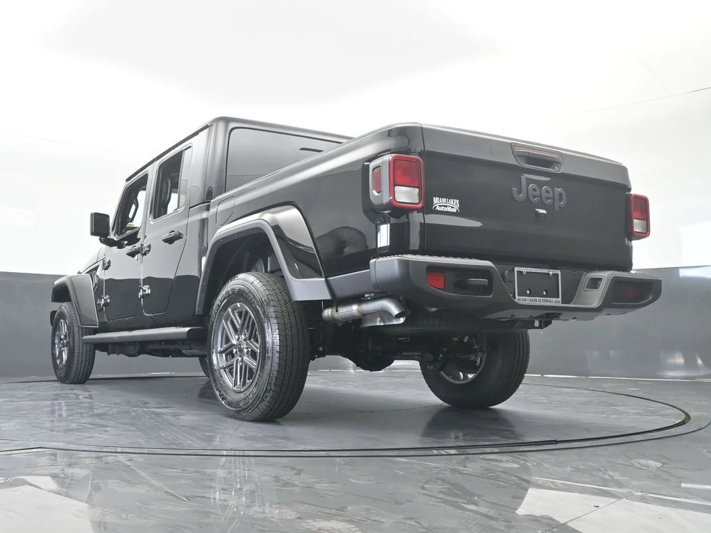 New 2026 Black Clear-Coat Exterior Paint Jeep Sport S image 50