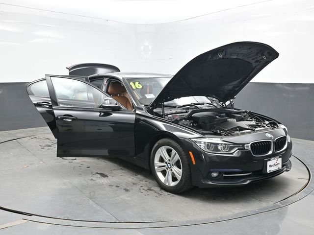 Used 2016 Black BMW 328i xDrive image 44
