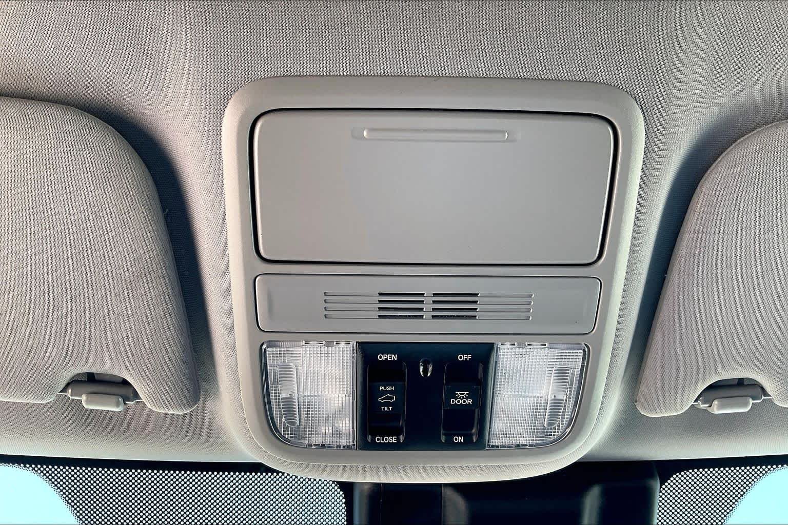 Used 2019 Modern Steel Metallic Honda EX-L image 32