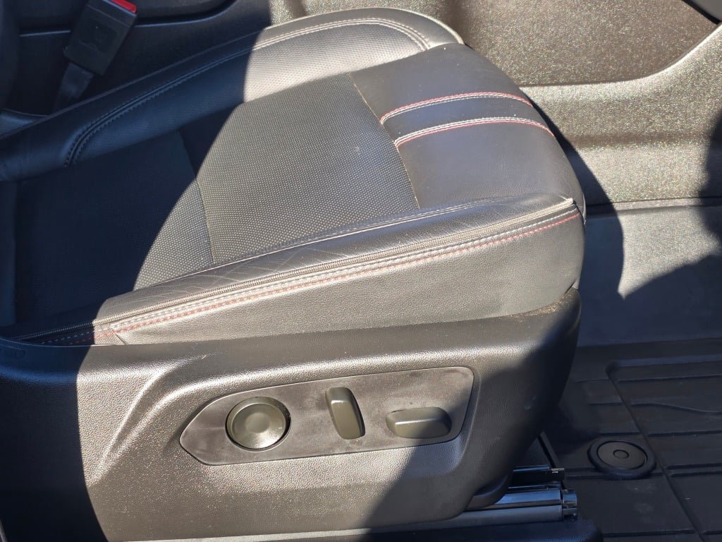 2021 Chevrolet Suburban RST - Photo 7