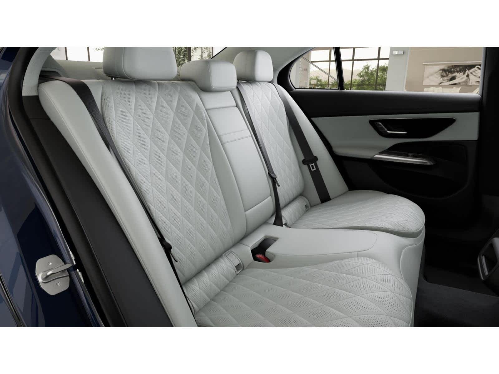 Used 2026 Nautical Blue Metallic Mercedes-Benz E 350 image 5
