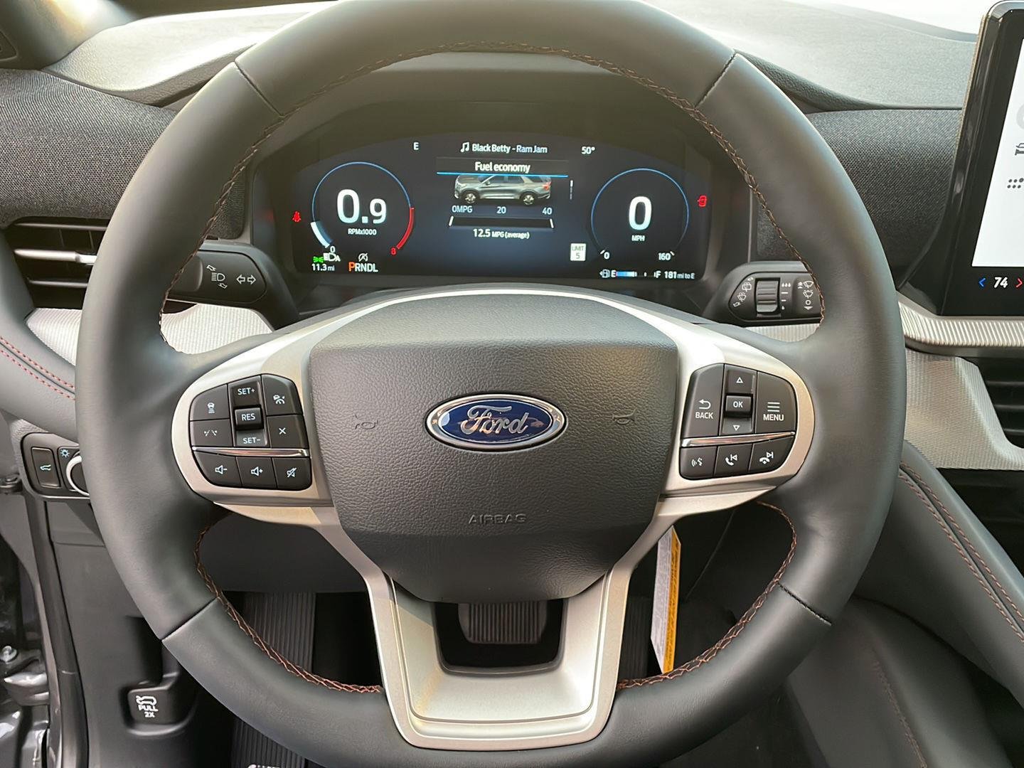 New 2027 Carbonized Gray Metallic Ford Active image 13