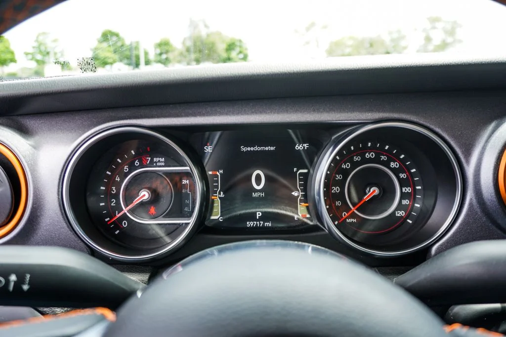 Used 2022 Black Jeep Mojave image 26