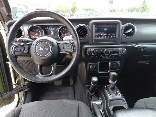 Used 2023 Green Jeep Willys image 26