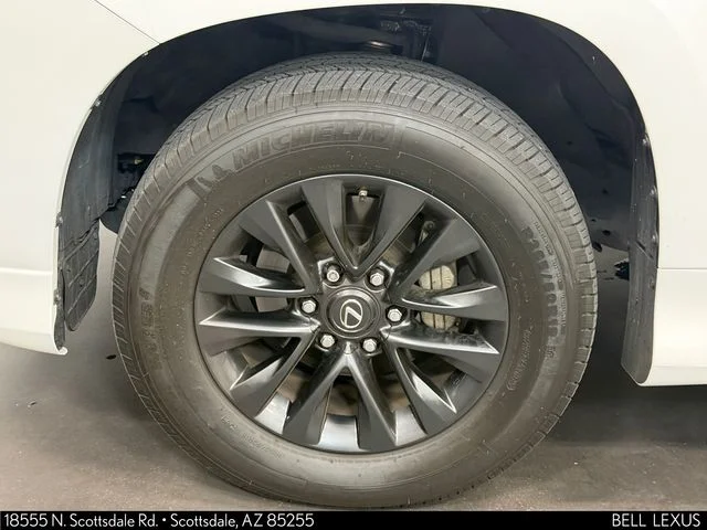 Certified Used 2021  Lexus 460 image 10