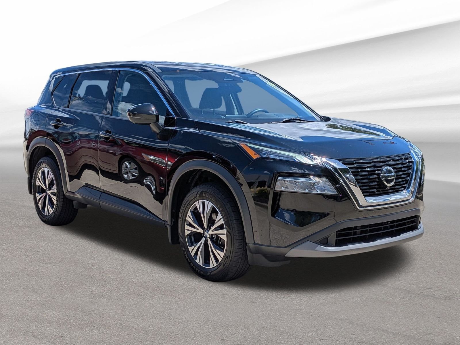 Certified Used 2021 Super Black Nissan SV image 4