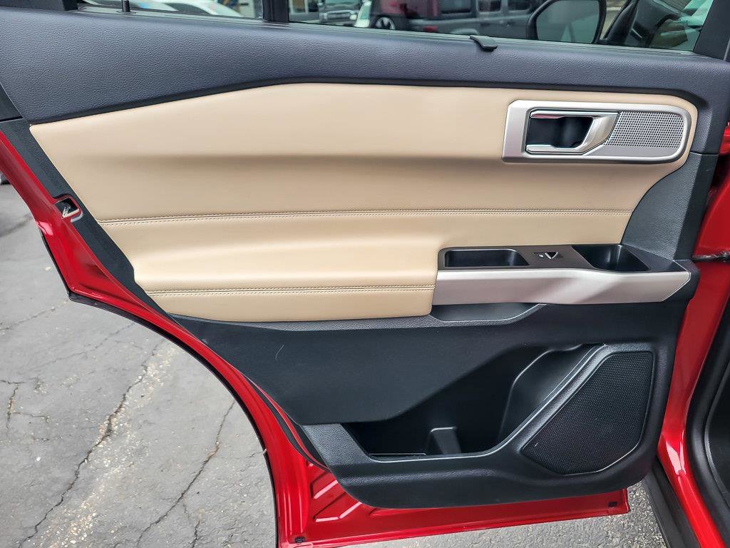 Used 2024 Rapid Red Metallic Tinted Clearcoat Ford Limited image 25