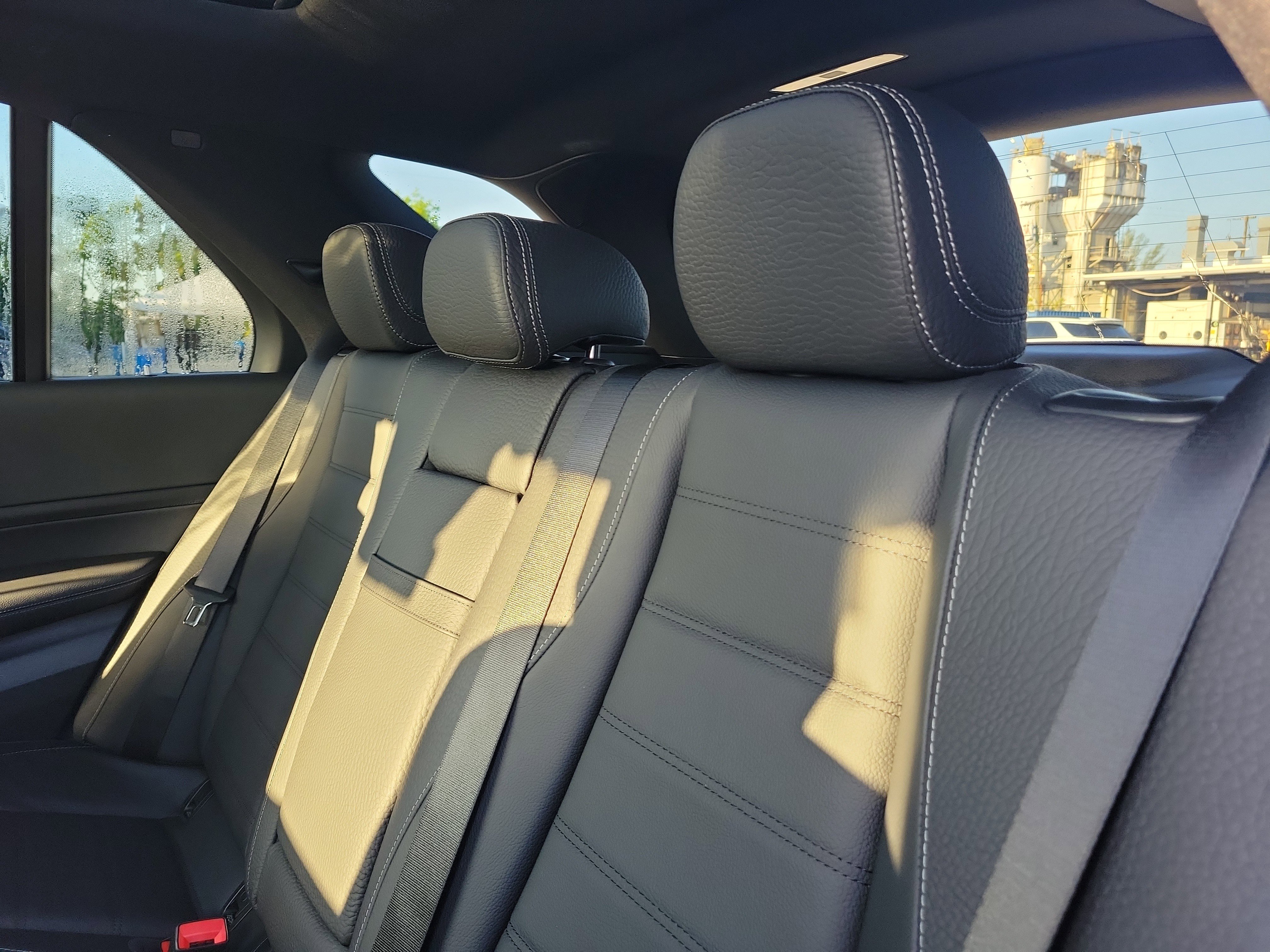 New 2026 Obsidian Black Metallic Mercedes-Benz GLE 450 image 43