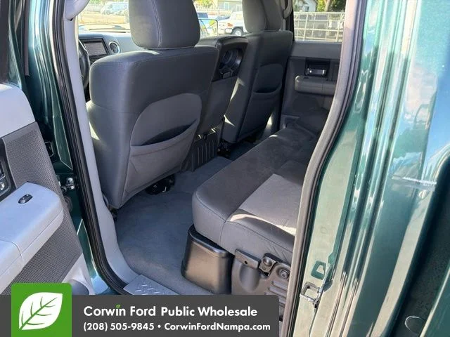 Used 2007 Green Ford  image 28