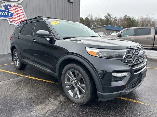 Used 2021 Black Ford XLT image 8