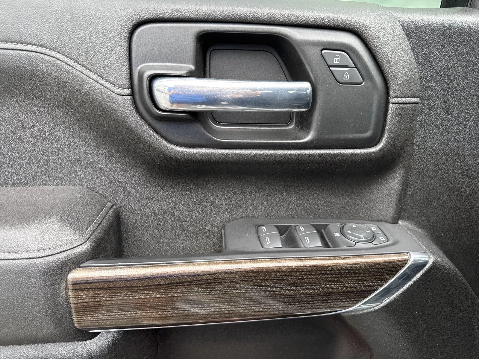 Used 2021 SATIN STEEL METALLIC Chevrolet RST image 17