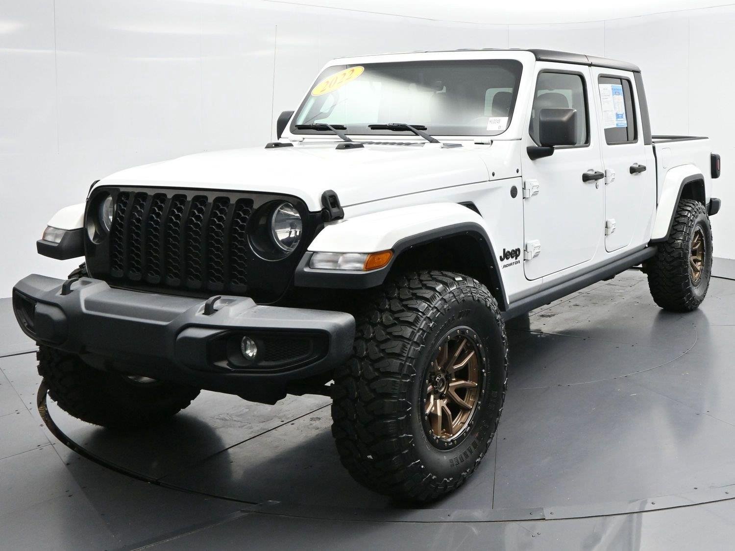 Used 2022 Bright White Clearcoat Jeep Willys image 3