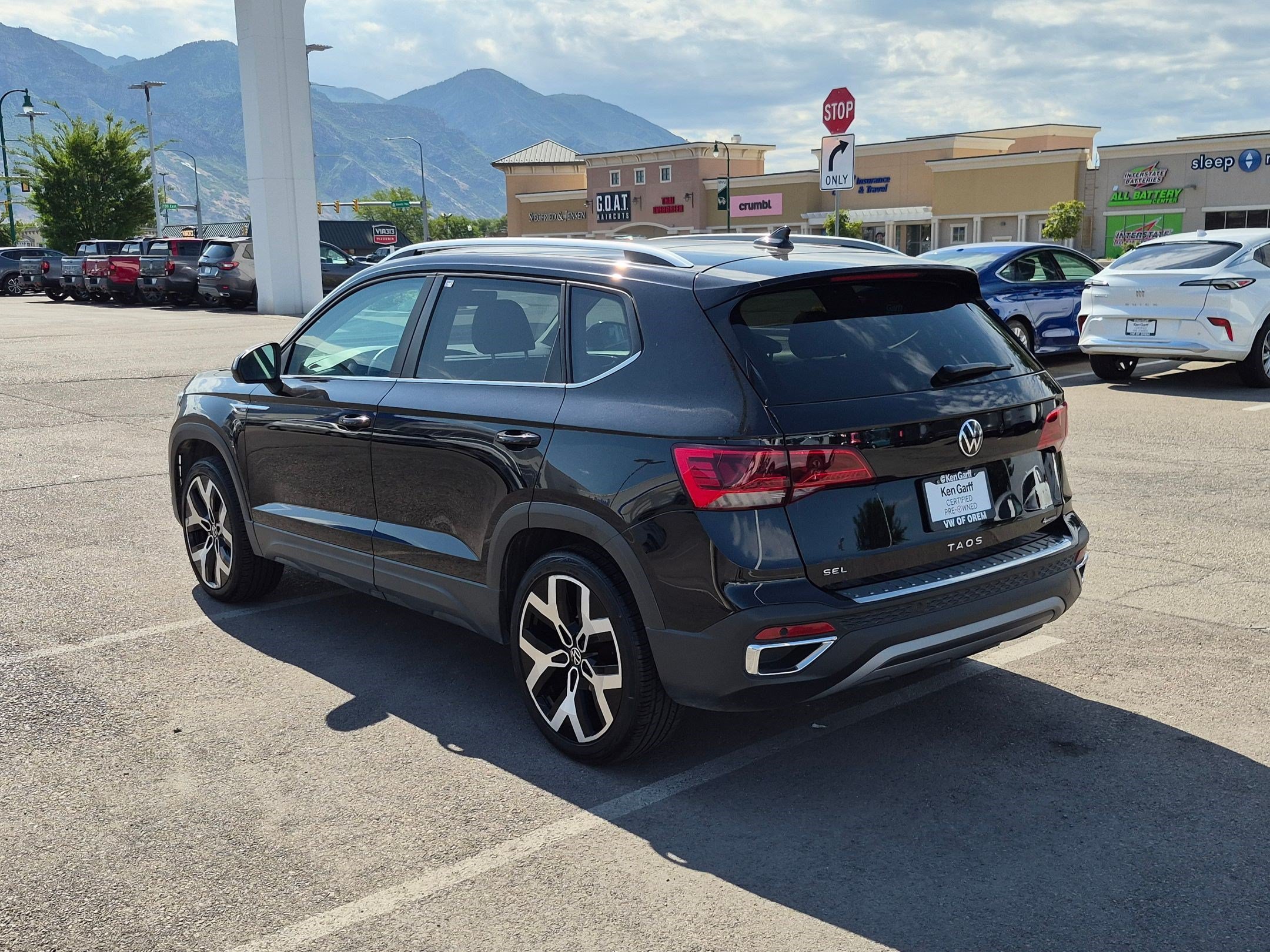 Certified Used 2023 Deep Black Pearl Volkswagen SEL image 7