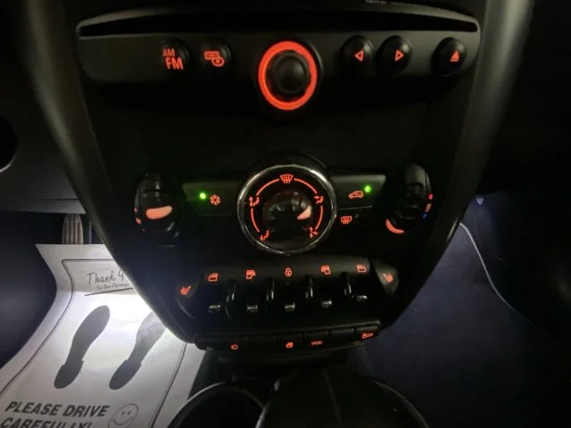 Used 2012 Blue MINI Base image 19