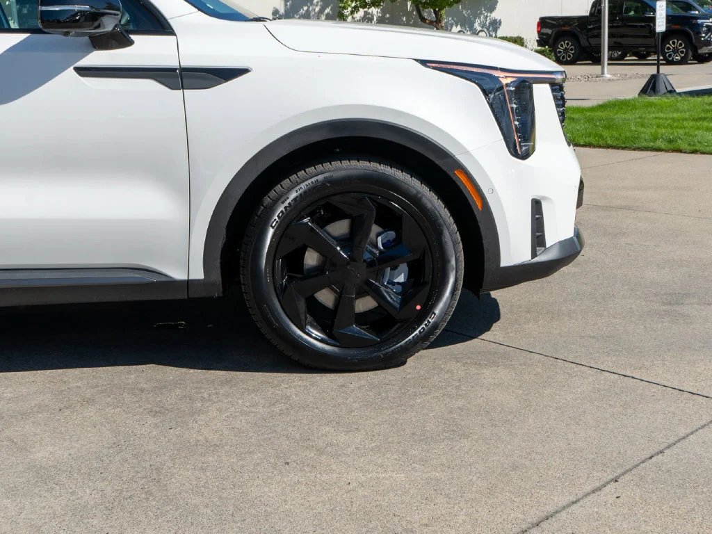New 2026 White Kia X-Line SX Prestige image 36