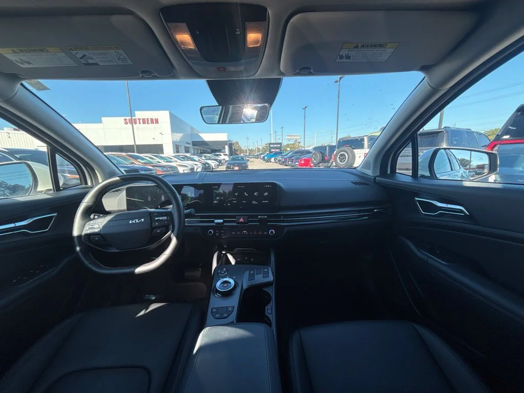 Used 2026 White Kia EX image 19