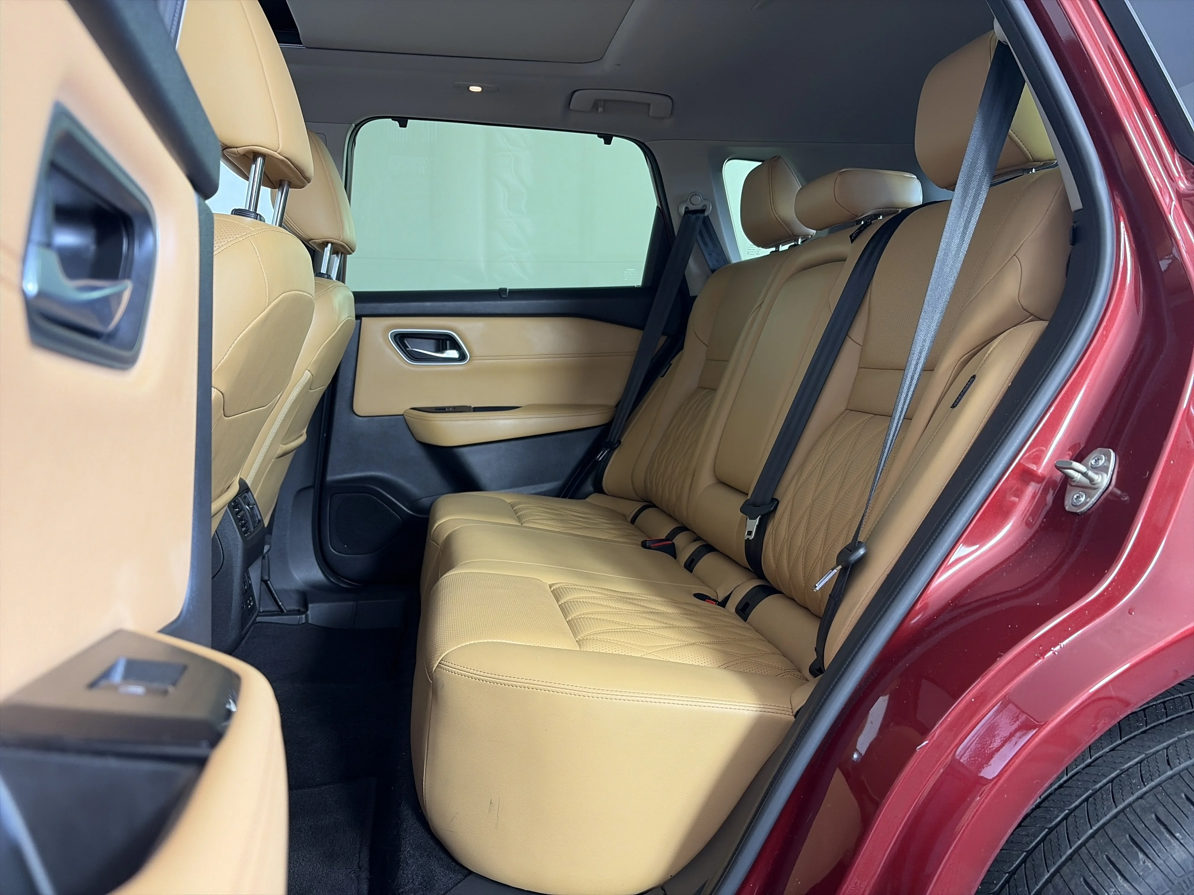 Used 2023 Scarlet Ember Tintcoat Nissan Platinum image 8
