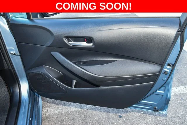 Used 2023  Toyota LE image 23