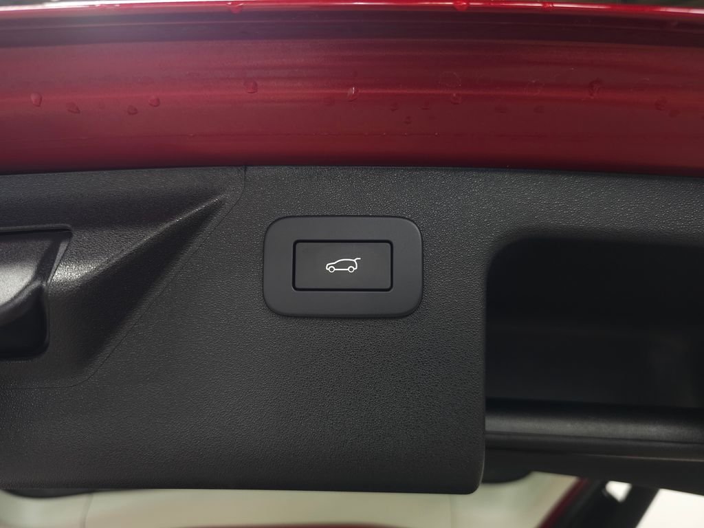 Certified Used 2025 Red Land Rover S image 7