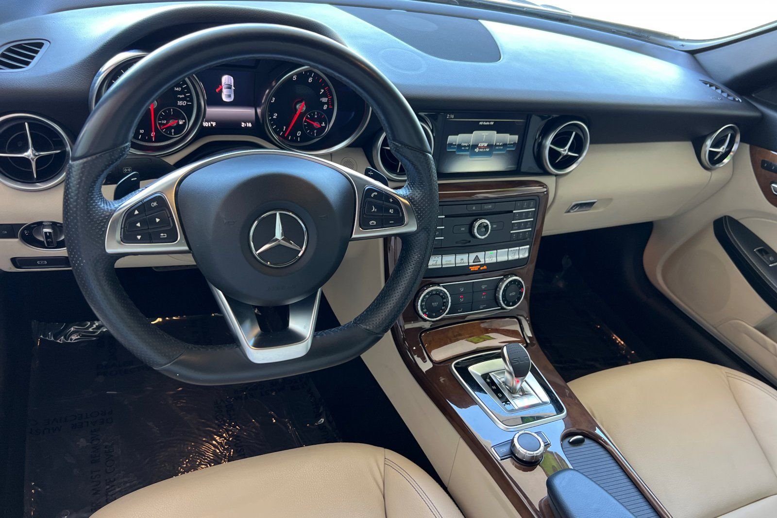 Used 2018  Mercedes-Benz 300 image 3
