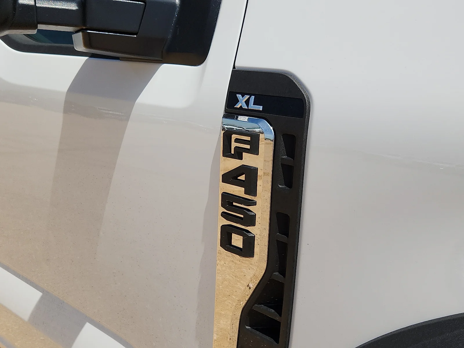 New 2026 Oxford White Ford F-450® XL image 10