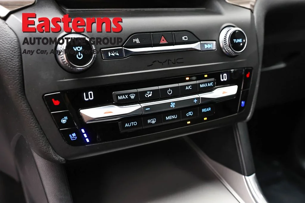 Used 2020 Black Ford Limited image 20