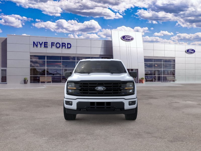 New 2026 Oxford White Ford XLT image 30