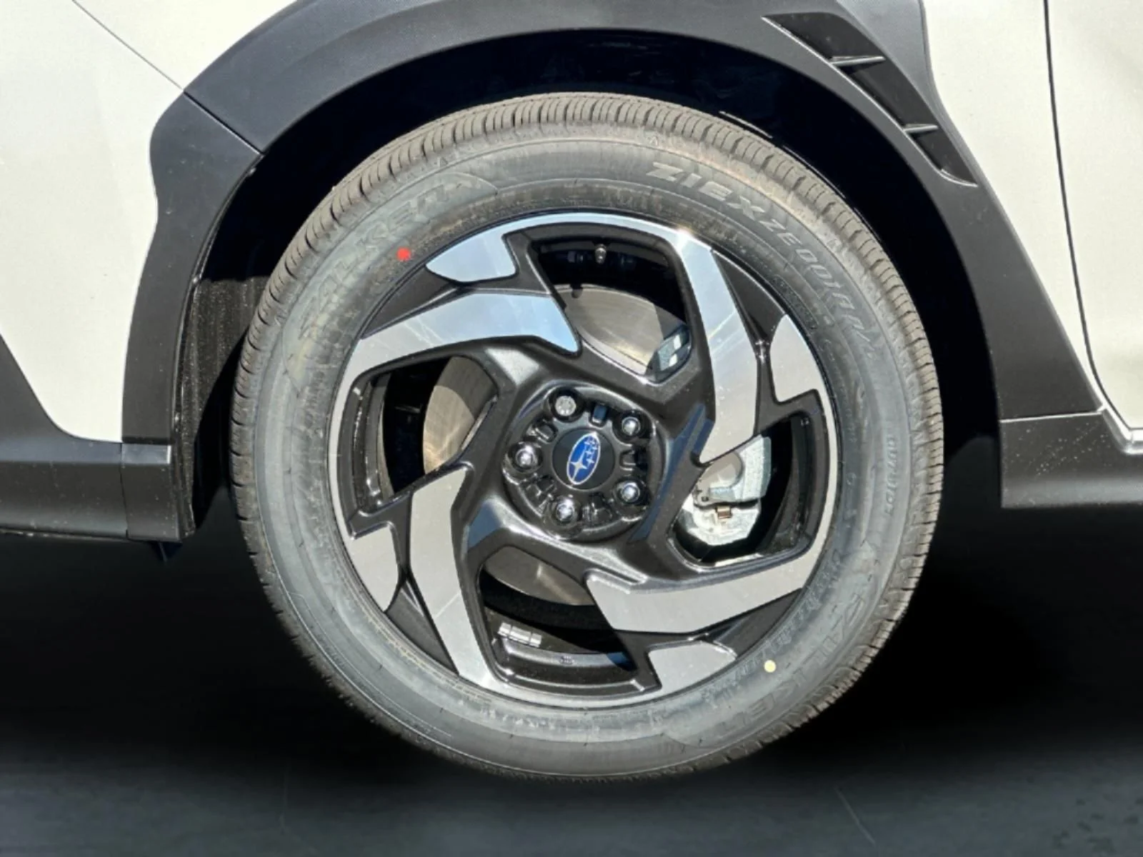 New 2026 CRYSTAL WHITE PEARL Subaru Limited Hybrid image 35