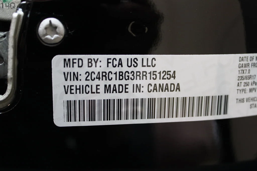 Used 2024 Black Chrysler Touring L image 33