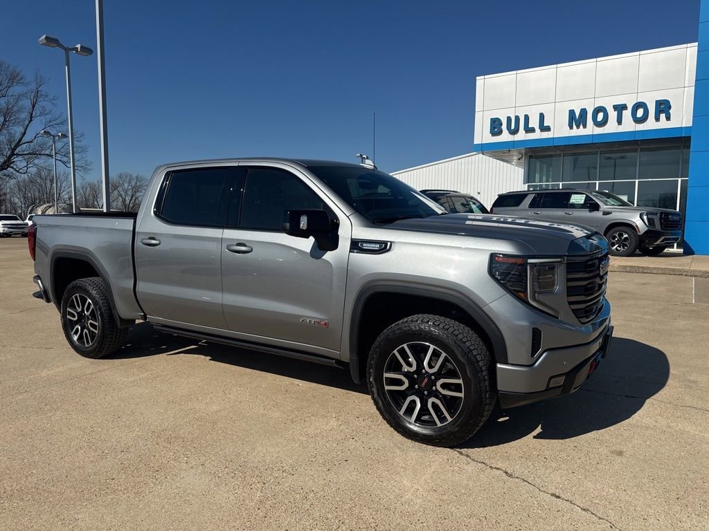 Used 2024 GMC Sierra 1500 AT4 with VIN 1GTUUEE89RZ226581 for sale in Little Rock