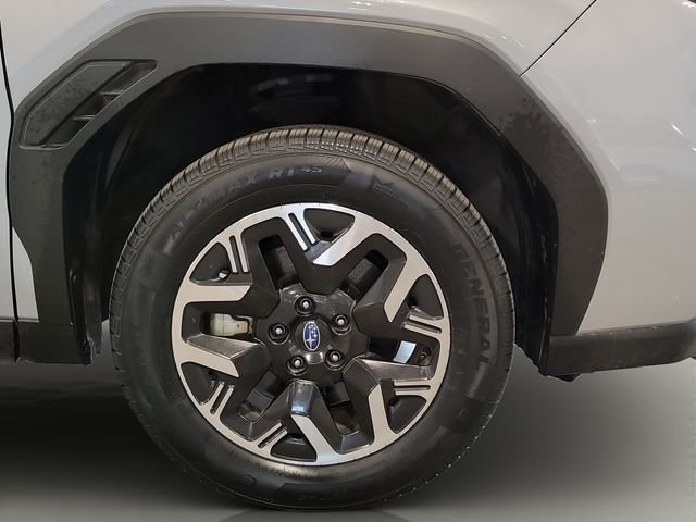 Used 2025 Ice Silver Metallic Subaru Premium image 32