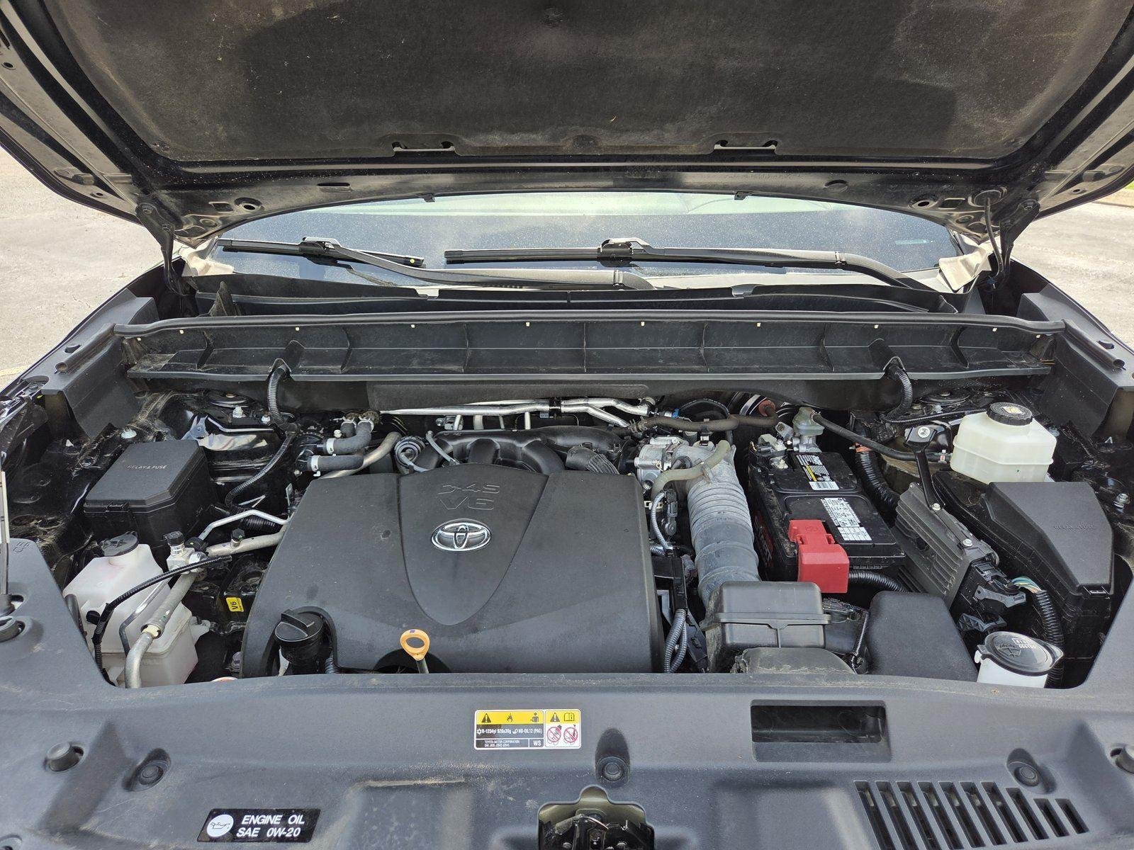 Used 2021 Midnight Black Metallic Toyota XLE image 32