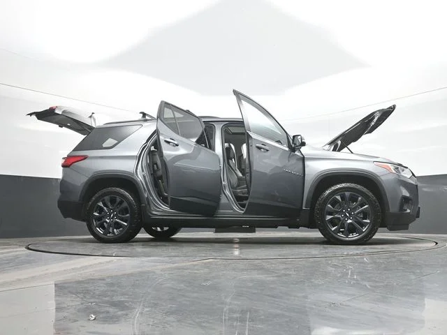 Used 2020 Gray Chevrolet RS image 31